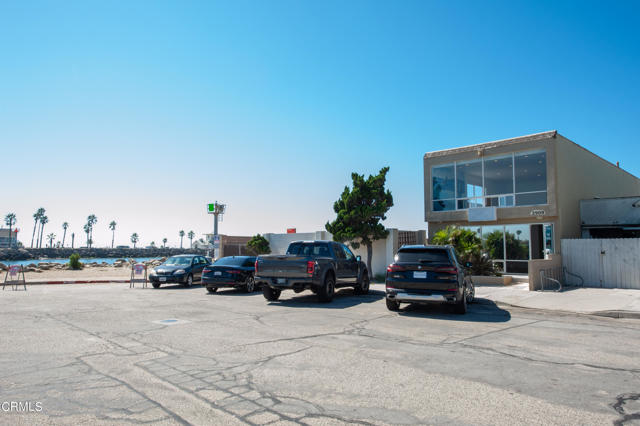 2909 Ocean Drive, Oxnard, California 93035, ,Commercial Lease,For Rent,2909 Ocean Drive,CRV1-20182