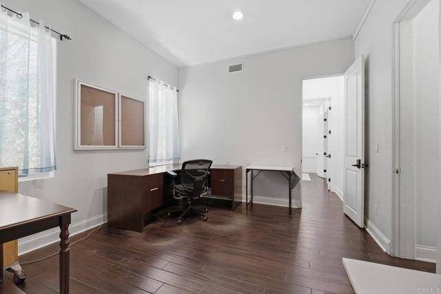 Detail Gallery Image 10 of 25 For 2556 La Costa Ave, Carlsbad,  CA 92009 - 4 Beds | 3/1 Baths