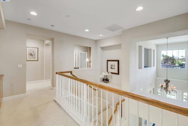 Image 26 of 58 For 2597 Ancona Cir