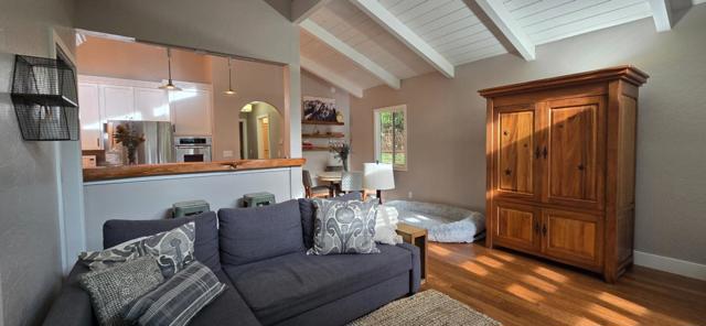 101 Endlich Drive, Santa Cruz CA: https://media.crmls.org/mediaz/787e2ddd-8b4c-404c-b87b-2d6094dd3d08.jpg