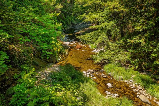 13680 Big Basin Way, Boulder Creek CA: https://media.crmls.org/mediaz/7880bd51-39b8-4c1d-a48f-e08e6c9c6943.jpg