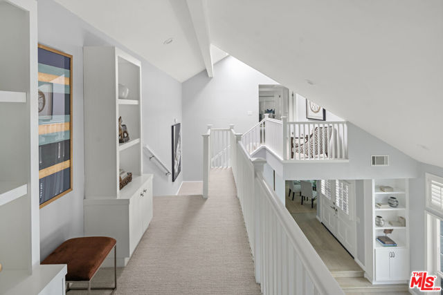 13082 Mindanao Way, Marina del Rey CA: https://media.crmls.org/mediaz/78815f03-79ec-41cb-b8a4-191914363500.jpg
