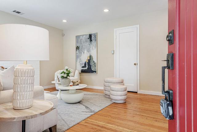 1359 Madera Avenue, Menlo Park CA: https://media.crmls.org/mediaz/788185d6-544d-41d9-822d-6fb405269540.jpg