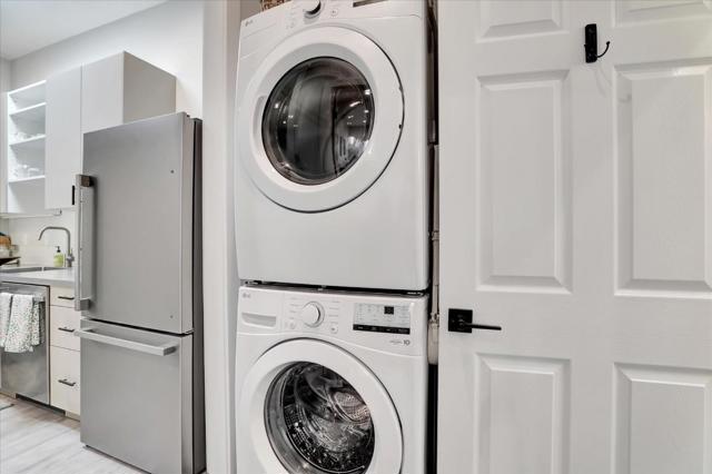 355 S 17th Street, San Jose CA: https://media.crmls.org/mediaz/78821543-e2dd-4054-8857-72215adc39be.jpg