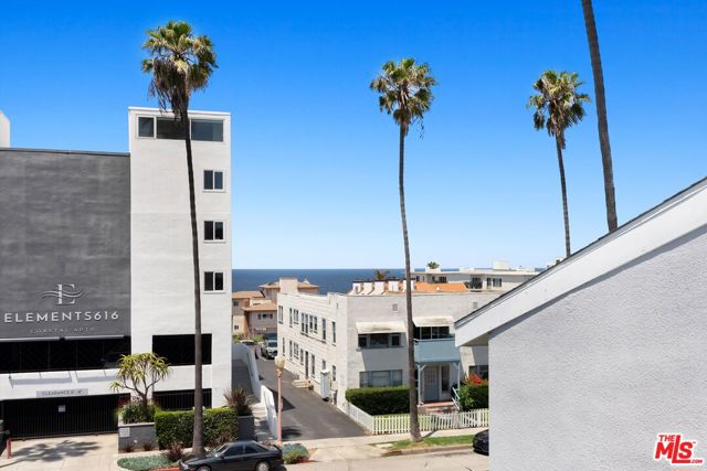 612 Catalina Avenue, Redondo Beach, California 90277, ,Residential Income,Sold,Catalina,25536287