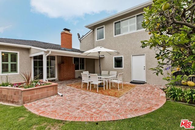 4307 Keystone Avenue, Culver City CA: https://media.crmls.org/mediaz/78843546-3c3c-4233-9f8b-cddb9e626db9.jpg