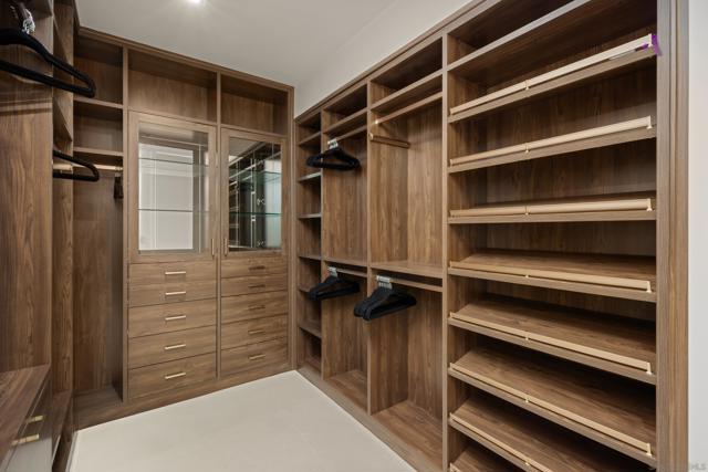 MLS #250038356SD image #9