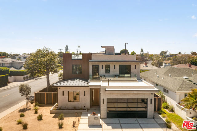 7543 Denrock Avenue, Los Angeles CA: https://media.crmls.org/mediaz/7885f784-fbd6-4821-8aec-dd77c320aff1.jpg