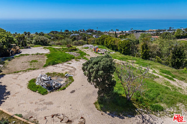 Drew Fenton | 30601 Morning View Drive Malibu CA | MLS: 7173025