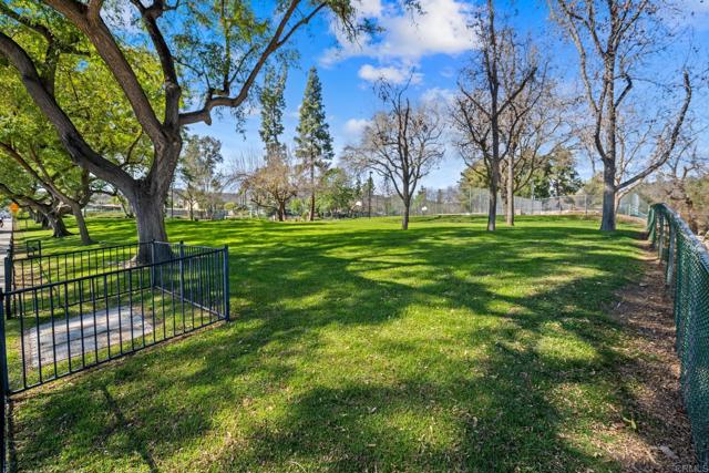 Image 38 of 40 For 10503 Ironwood Avenue