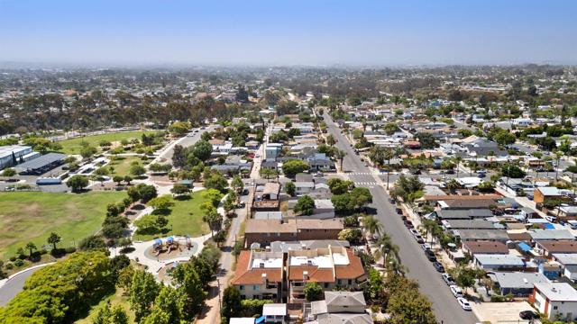 3751 37th St, San Diego CA: https://media.crmls.org/mediaz/788877da-aeb7-40b9-8aa5-d64d1d82e08e.jpg