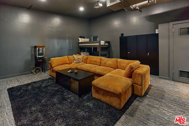 4375 Border Avenue, Joshua Tree CA: https://media.crmls.org/mediaz/78888517-2eb2-4889-82b5-8e4cf6659851.jpg