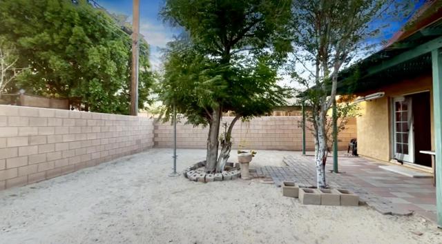 13547 Caliente Drive, Desert Hot Springs CA: https://media.crmls.org/mediaz/78889945-6429-430f-8eb2-65f7236c28fa.jpg