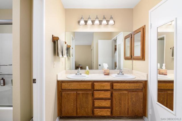 9919 Sorrel Ave, Lakeside CA: https://media.crmls.org/mediaz/78890704-6434-460e-98da-58516972182e.jpg