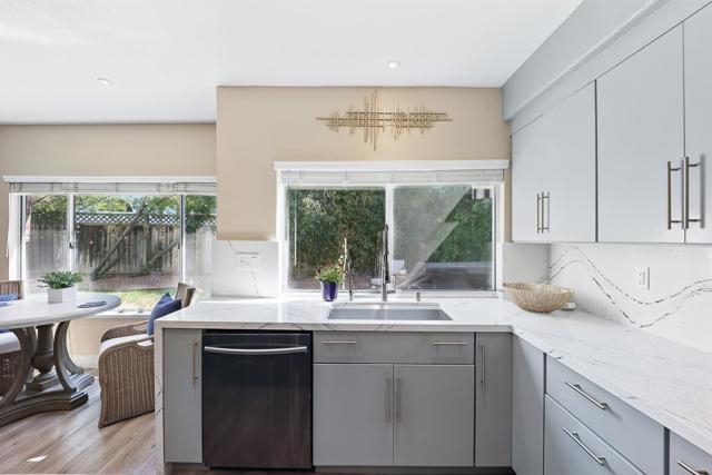 3239 Pinot Blanc Way, San Jose CA: https://media.crmls.org/mediaz/78899d86-08d0-4671-9188-b77290d6e590.jpg
