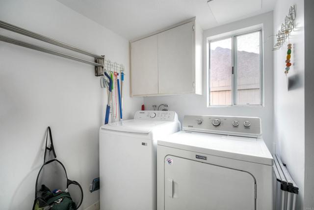 Detail Gallery Image 17 of 39 For 1477 Genoa Dr, Vista,  CA 92081 - 3 Beds | 2/1 Baths