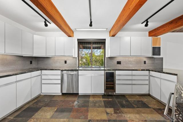 30830 Ranch Creek Rd, Valley Center CA: https://media.crmls.org/mediaz/788a7083-62ca-4a33-b971-b52262f30aa3.jpg