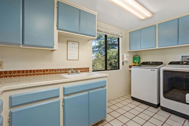 23742 Calistoga Pl, Ramona CA: https://media.crmls.org/mediaz/788ad0ea-91b2-457f-9426-e905a4564ca4.jpg