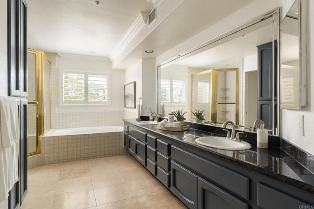 Detail Gallery Image 4 of 28 For 14014 Calle Cardenas, San Diego,  CA 92130 - 4 Beds | 2/1 Baths