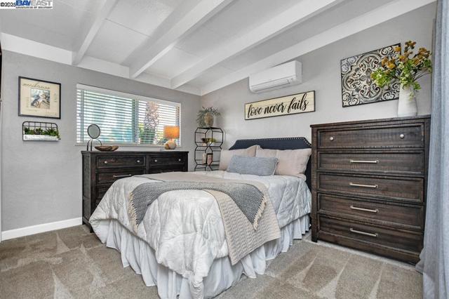 1941 Eden Plains Rd, Brentwood CA: https://media.crmls.org/mediaz/788b6d48-3176-4897-950f-910275390345.jpg