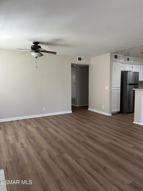 3376 Holly Grove Street, Westlake Village CA: https://media.crmls.org/mediaz/788c593f-0375-47b2-bc0f-7e44ebd01cde.jpg