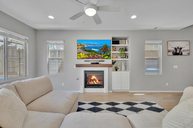 1132 Cherry Tree Lane, Vista CA: https://media.crmls.org/mediaz/788d3da9-041a-470e-8a89-bf5d18bca5fe.jpg