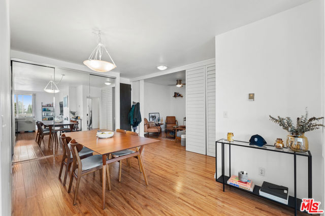900 Euclid Street, Santa Monica CA: https://media.crmls.org/mediaz/788d5c4a-c8de-487e-8d1f-6b8dd5c03a27.jpg