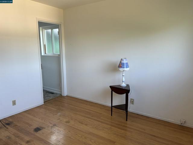 826 Veale, Martinez CA: https://media.crmls.org/mediaz/788dda00-06f2-41e9-93f1-08e519e31591.jpg