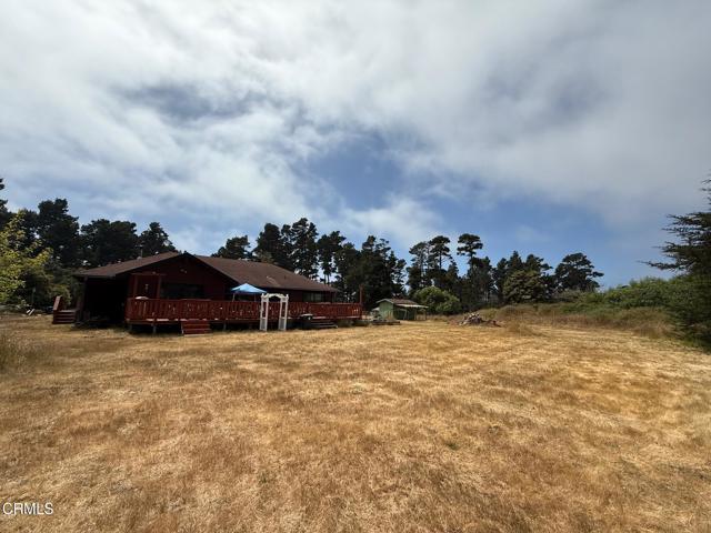 18391 Old Coast Highway, Fort Bragg CA: https://media.crmls.org/mediaz/788e40ac-a439-4869-81d0-977976951725.jpg