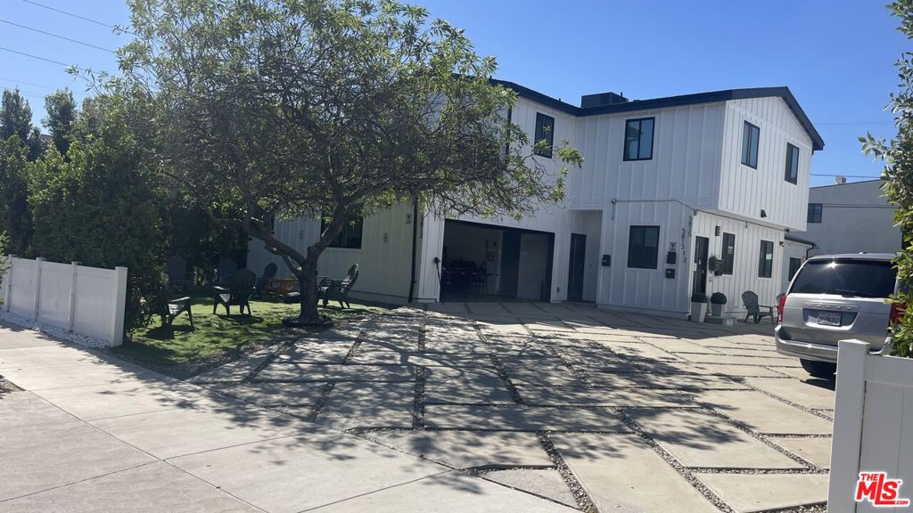 5819 Cleon Avenue — Modern
