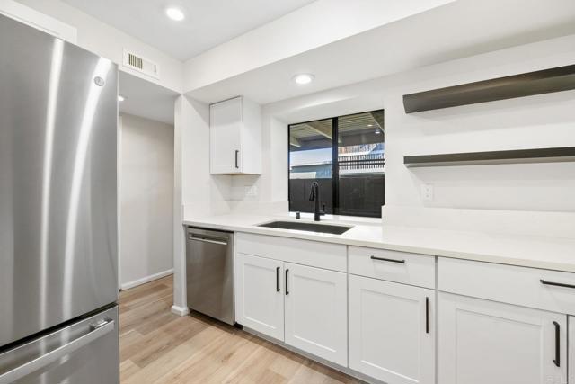 11883 Timaru Way, San Diego CA: https://media.crmls.org/mediaz/788e6f01-5fb9-45fa-a185-d4be0495ad8d.jpg