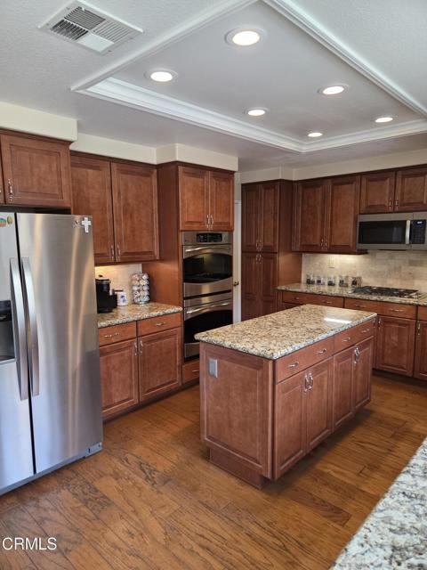 Detail Gallery Image 16 of 50 For 15653 Borges Ct, Moorpark,  CA 93021 - 4 Beds | 3 Baths