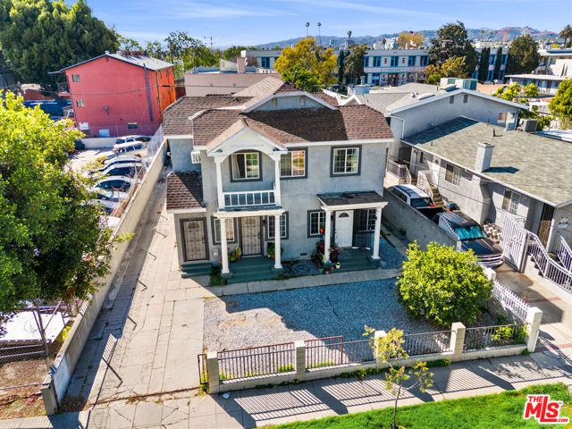 1117 N Alexandria Avenue, Los Angeles CA: https://media.crmls.org/mediaz/788f0f72-44ed-4b9f-840d-7a10984e7982.jpg