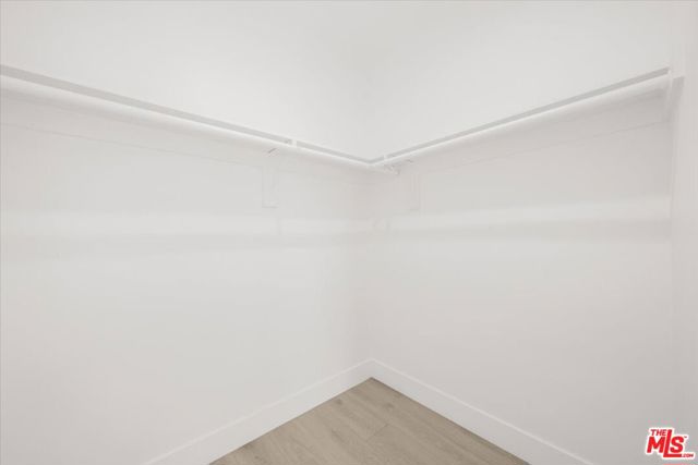 4922 S Centinela Avenue, Los Angeles CA: https://media.crmls.org/mediaz/788f2474-c413-4908-ac84-9afc51299104.jpg