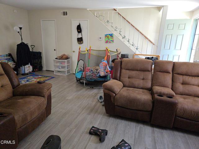 102 E Ventura Street, Santa Paula CA: https://media.crmls.org/mediaz/789013f3-1b35-44df-8ef2-9874015c2d67.jpg