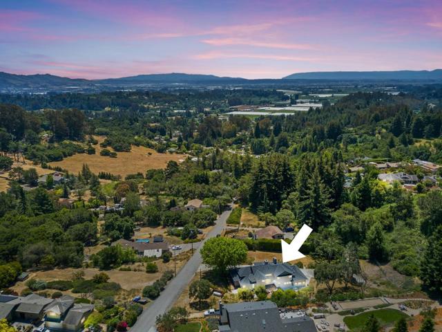 125 Orchard Heights Lane, Corralitos CA: https://media.crmls.org/mediaz/789039ff-9773-4245-aa23-2ebd98b5b2dd.jpg
