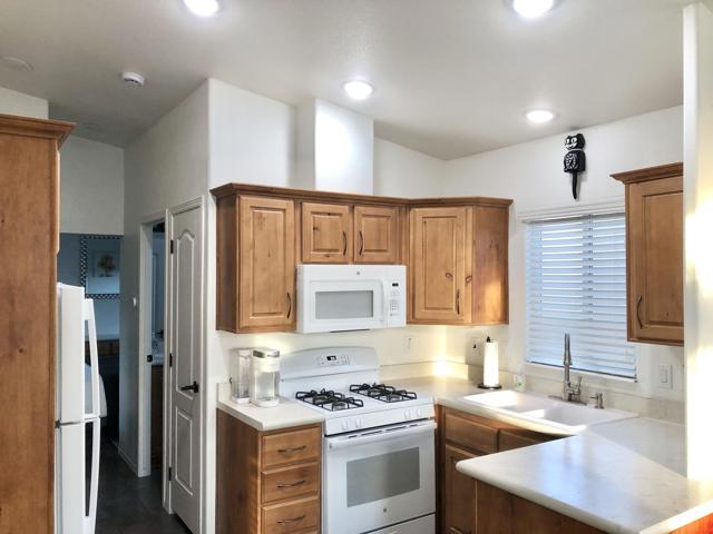 74711 Dillon Rd Spc 1017, Desert Hot Springs CA: https://media.crmls.org/mediaz/78911b42-e90e-403b-a3cd-72d80169c135.jpg