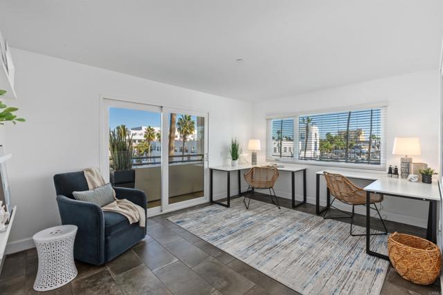 Detail Gallery Image 32 of 55 For 401 N Coast Hwy #301,  Oceanside,  CA 92054 - 3 Beds | 3 Baths
