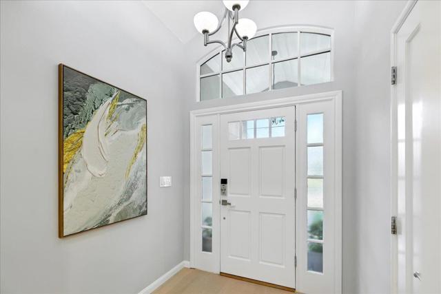 162 Del Monte Avenue, Los Altos CA: https://media.crmls.org/mediaz/789271d1-e5a9-4b57-9867-6e4667cabe0c.jpg