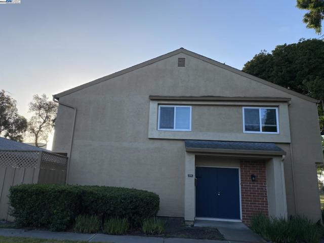 4108 Polaris, Union City CA: https://media.crmls.org/mediaz/78939799-bec8-4863-aff0-bf097b584a7b.jpg
