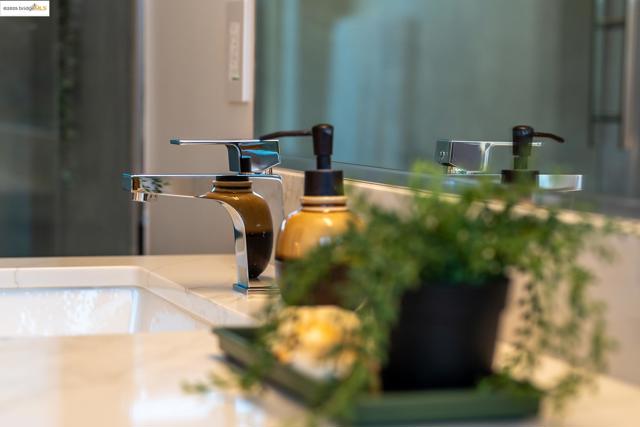 207 Cambridge Ave, Kensington CA: https://media.crmls.org/mediaz/7894065d-730c-4b6e-b690-4b0a5ef52c64.jpg