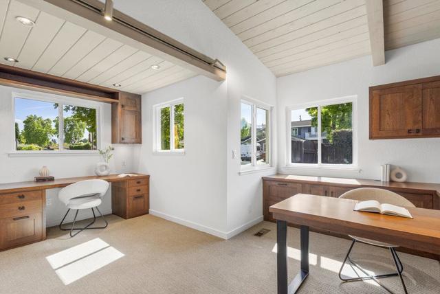 599 Dawn Drive, Sunnyvale CA: https://media.crmls.org/mediaz/78944a40-fa2d-4ba1-99d9-6c6282f05fc8.jpg