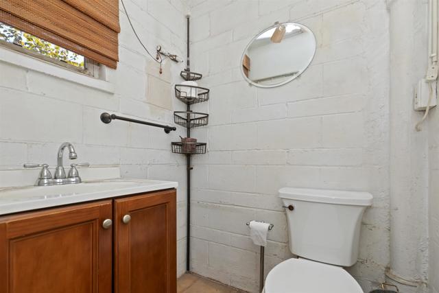 1825 S Benson Ave, Ontario CA: https://media.crmls.org/mediaz/78945dcb-3872-4112-bfa4-6753920f1f0b.jpg