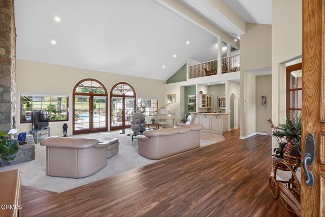 Detail Gallery Image 4 of 43 For 10995 Alto Ct, Oak View,  CA 93022 - 4 Beds | 4 Baths