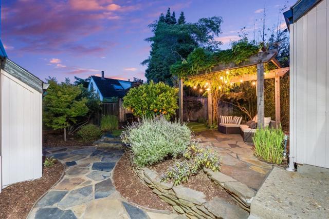 148 Promethean Way, Mountain View CA: https://media.crmls.org/mediaz/7895c5cc-636e-4688-b08b-ca93888abf58.jpg