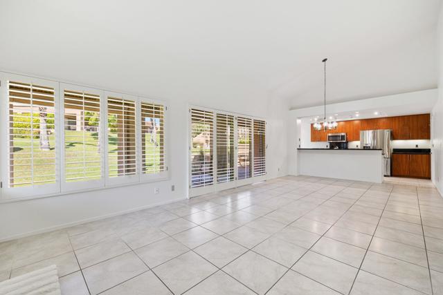 73481 Poinciana Place, Palm Desert CA: https://media.crmls.org/mediaz/78962635-8d5d-409f-a7bb-b0ab29fb1275.jpg
