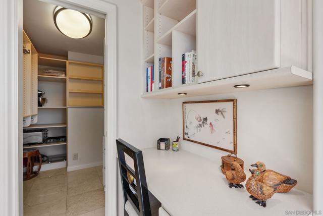 Image 38 of 46 For 1810 Avenida Del Mundo  703