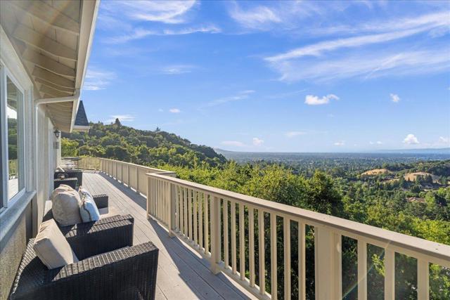 136 Teresita Way, Los Gatos CA: https://media.crmls.org/mediaz/78968c47-56a3-4d9c-b209-2512727064ba.jpg