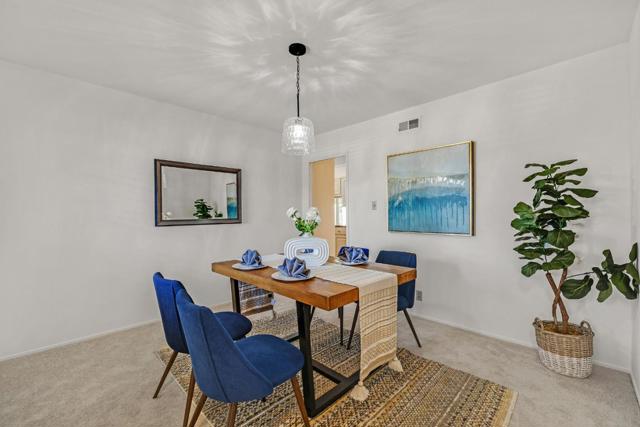 256 Avocet Court, Foster City CA: https://media.crmls.org/mediaz/7897af78-b56e-4eba-bcf6-1f9a7fba1a44.jpg