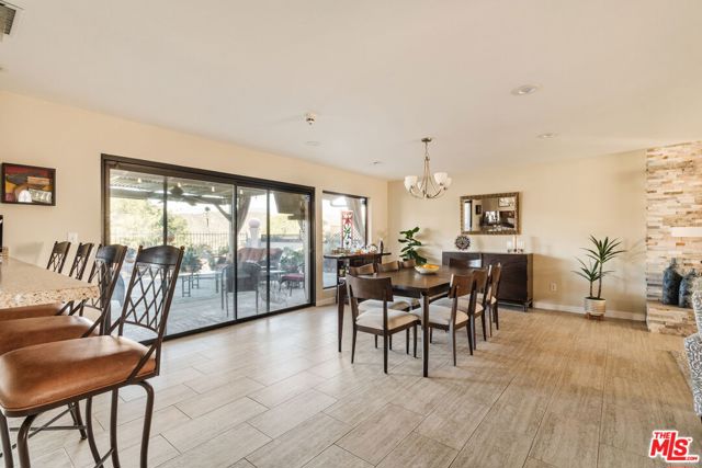 4837 Round Top Drive, Los Angeles CA: https://media.crmls.org/mediaz/7897c364-4dbb-458a-a51c-7be57f11abae.jpg